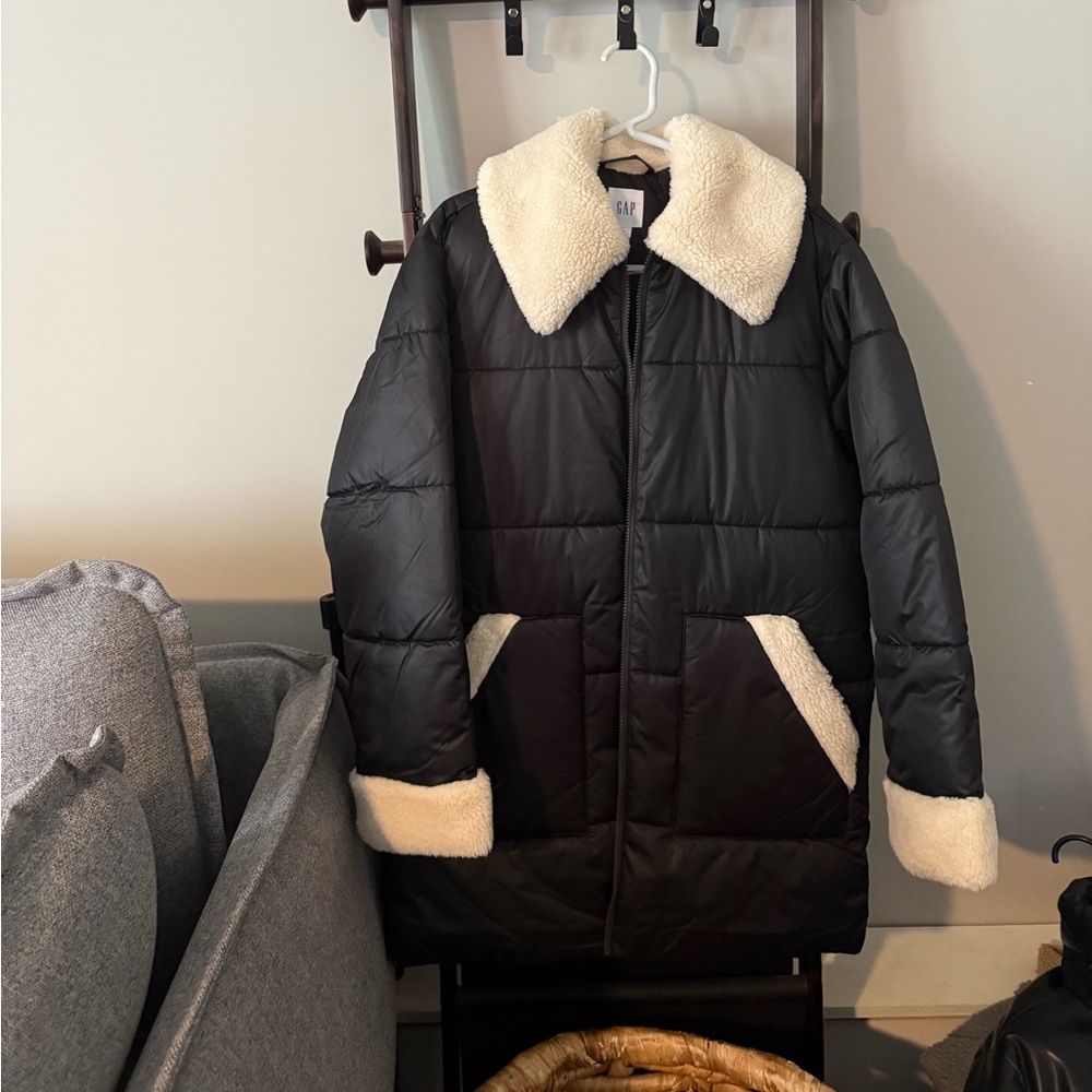 GAP Black Puffer Jacket with Sherpa Details, NEW without tags